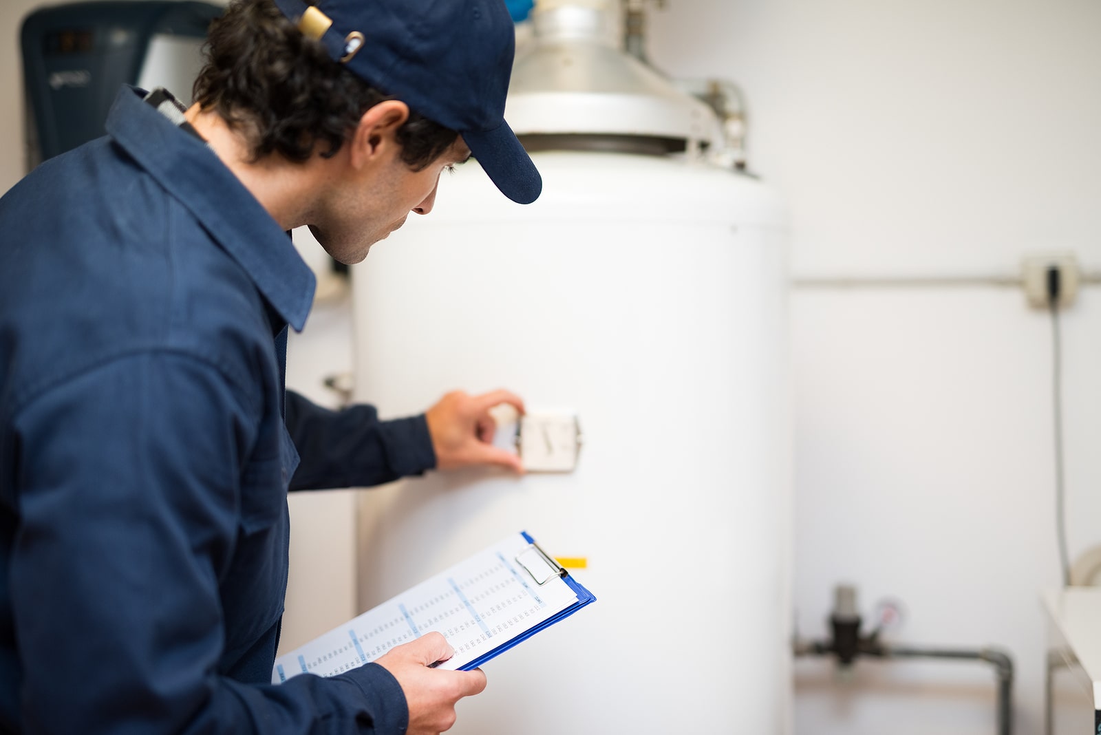 An Insider’s Guide to Commercial Water Heater Maintenance