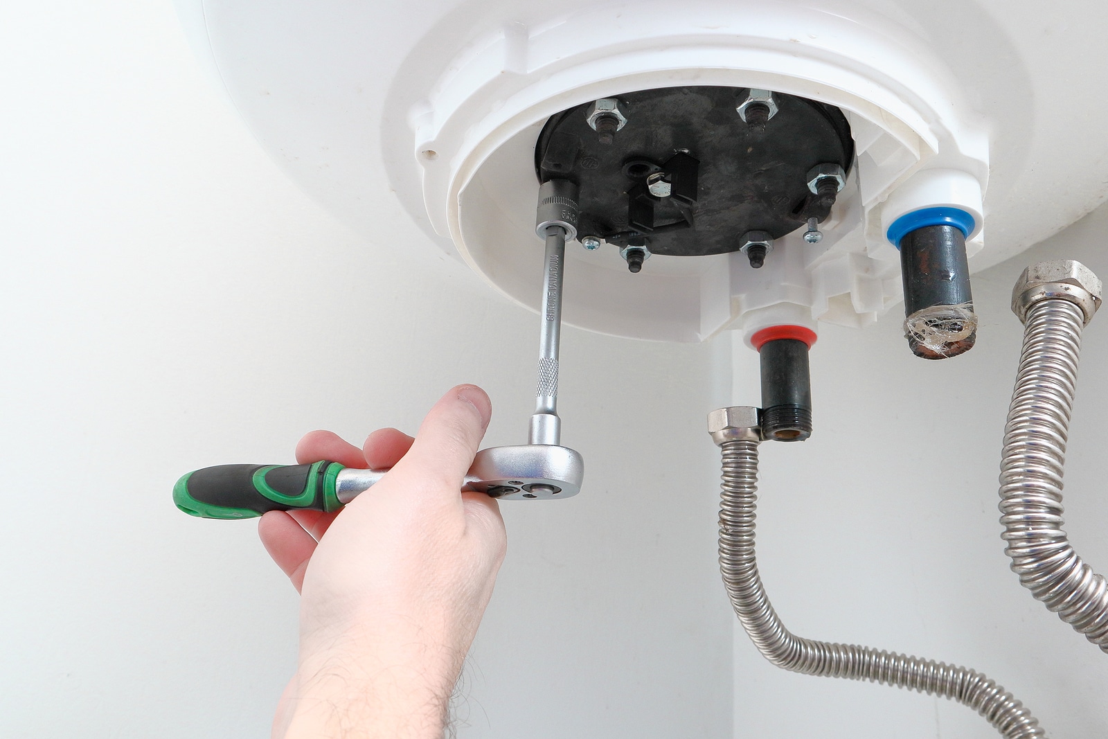 Repair Vs. Replacement: How to Handle a Leaky Water Heater